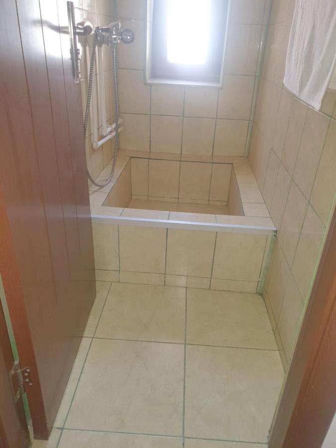 Cazare - Accommodation Bukareszt Zewnętrze zdjęcie