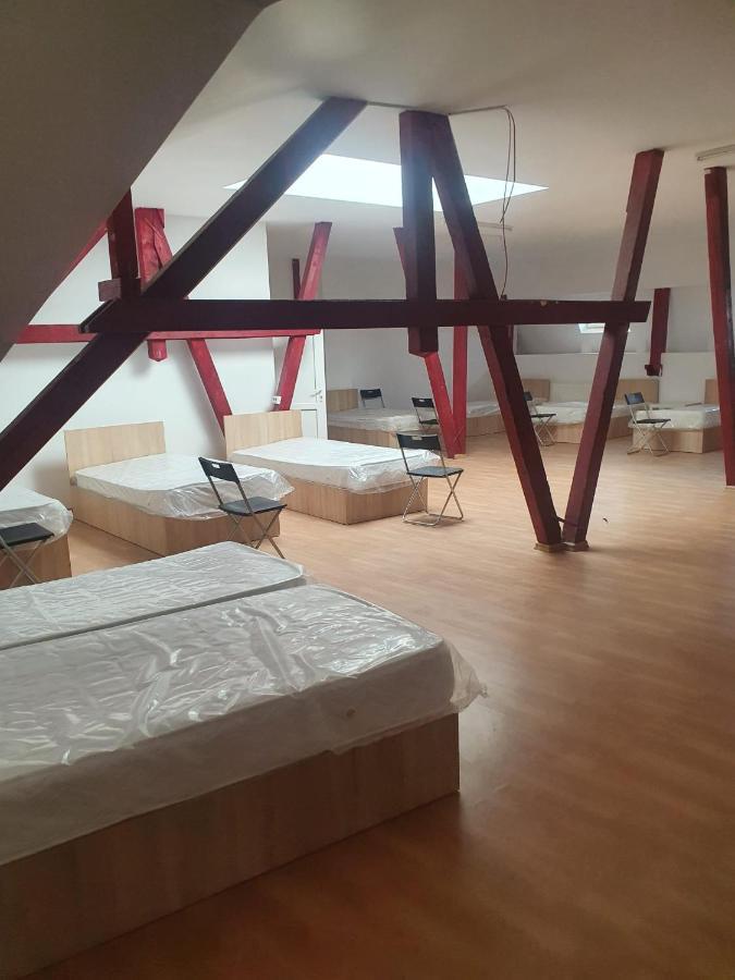Cazare - Accommodation Bukareszt Zewnętrze zdjęcie
