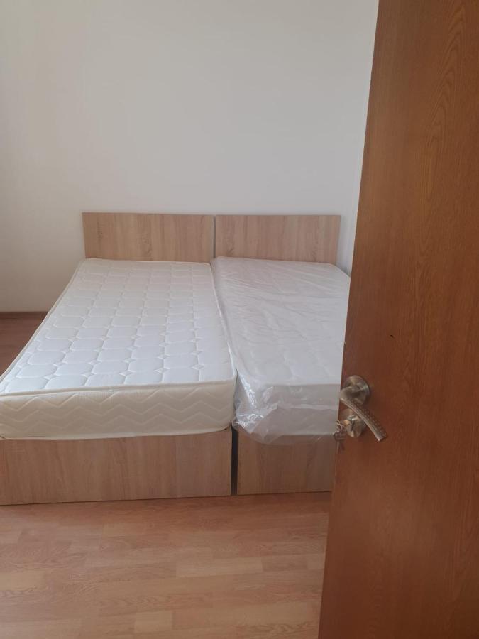 Cazare - Accommodation Bukareszt Zewnętrze zdjęcie