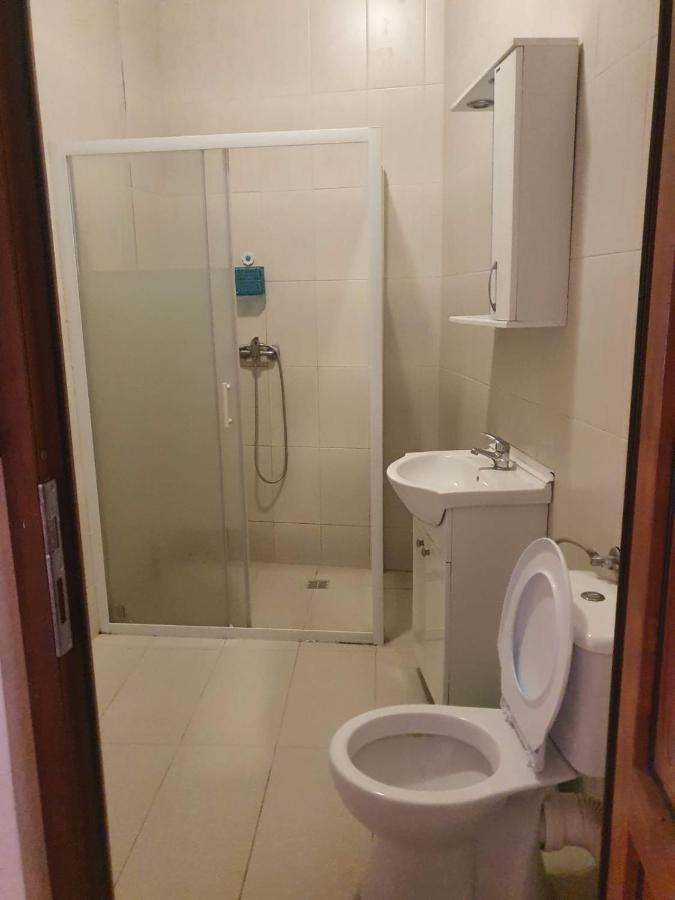 Cazare - Accommodation Bukareszt Zewnętrze zdjęcie