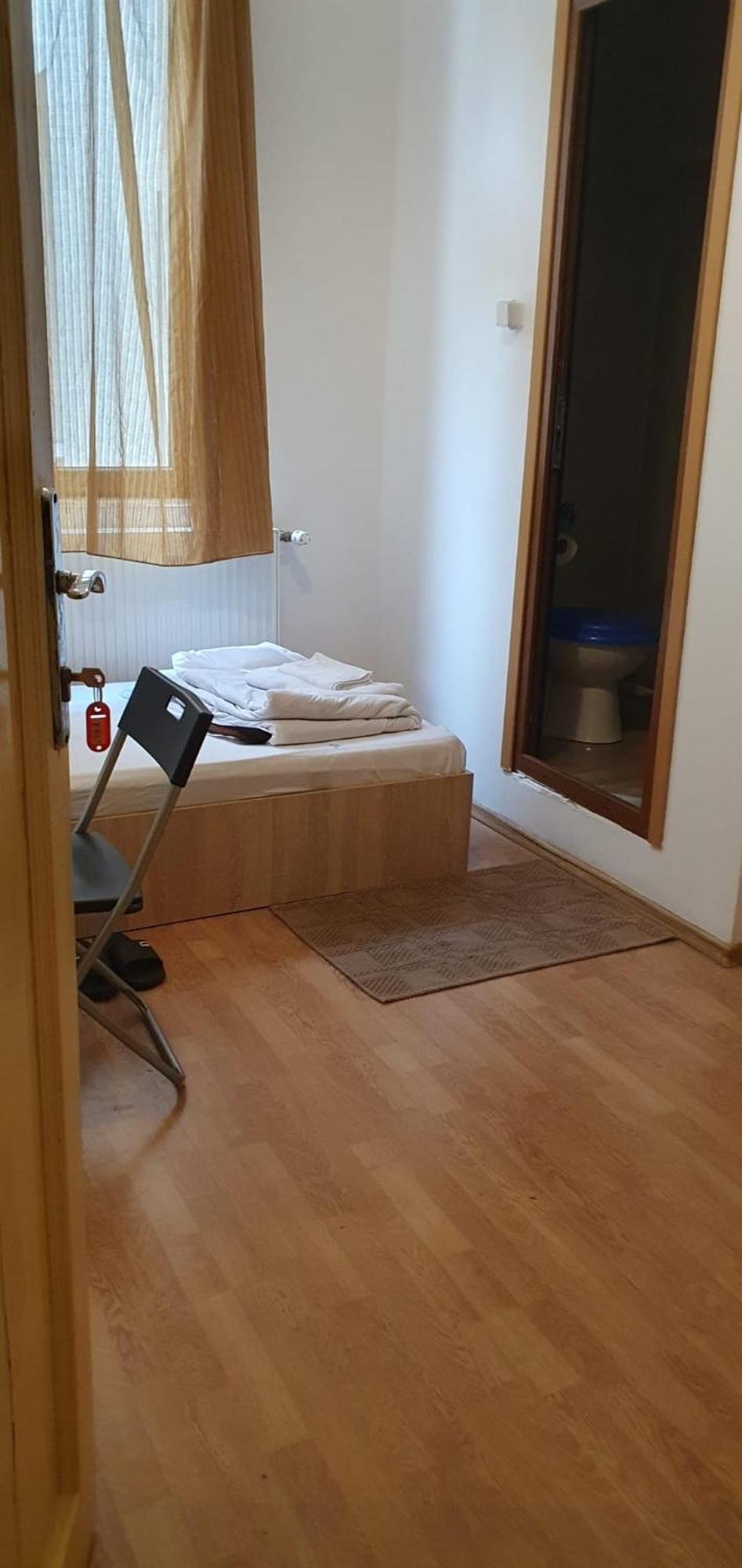 Cazare - Accommodation Bukareszt Zewnętrze zdjęcie