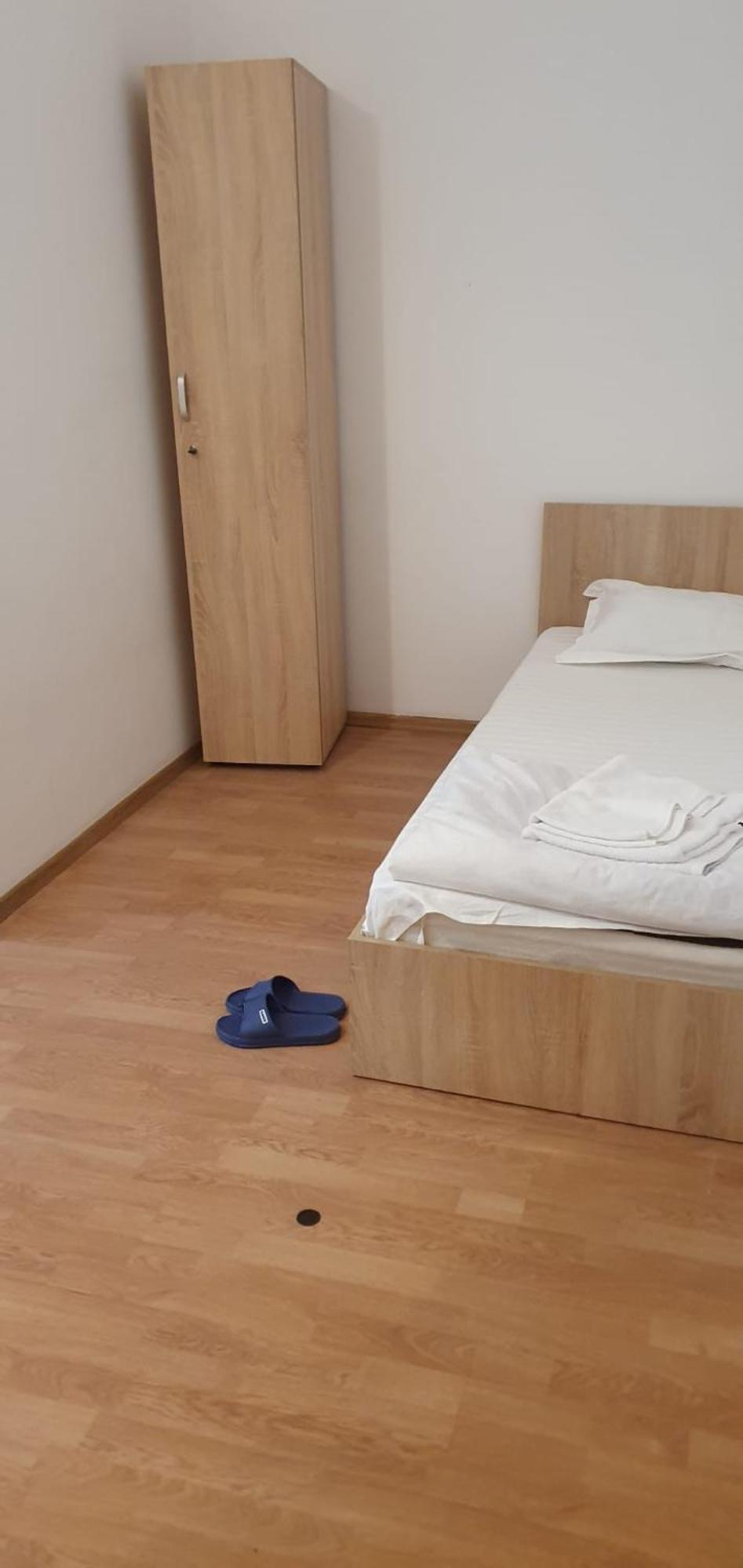 Cazare - Accommodation Bukareszt Zewnętrze zdjęcie